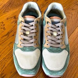 HOFF Rotterdam sneakers - barely used
